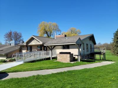 The Lodge with Ramp