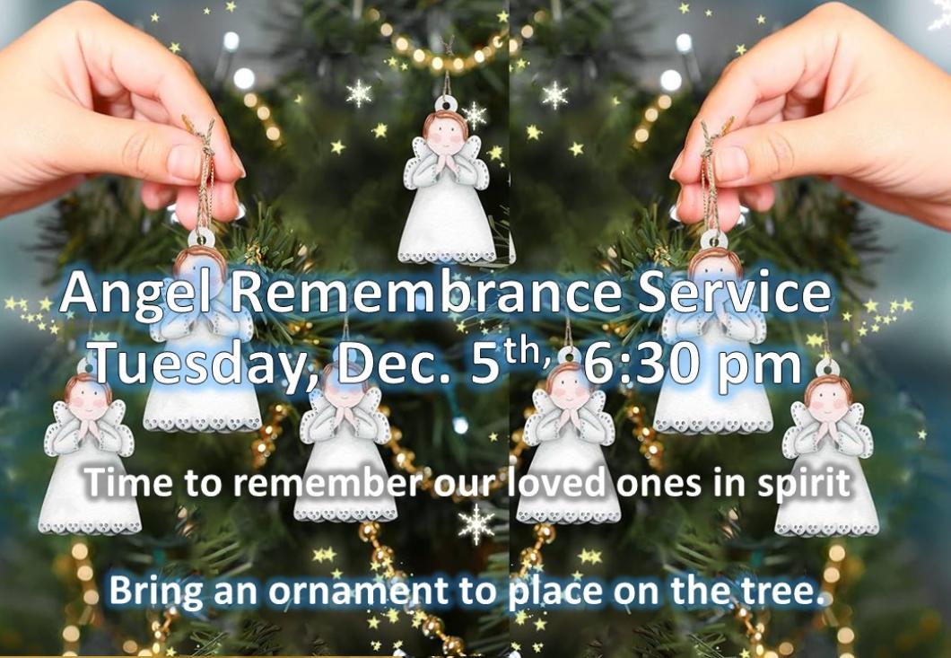 Angels hanging on Christmas tree